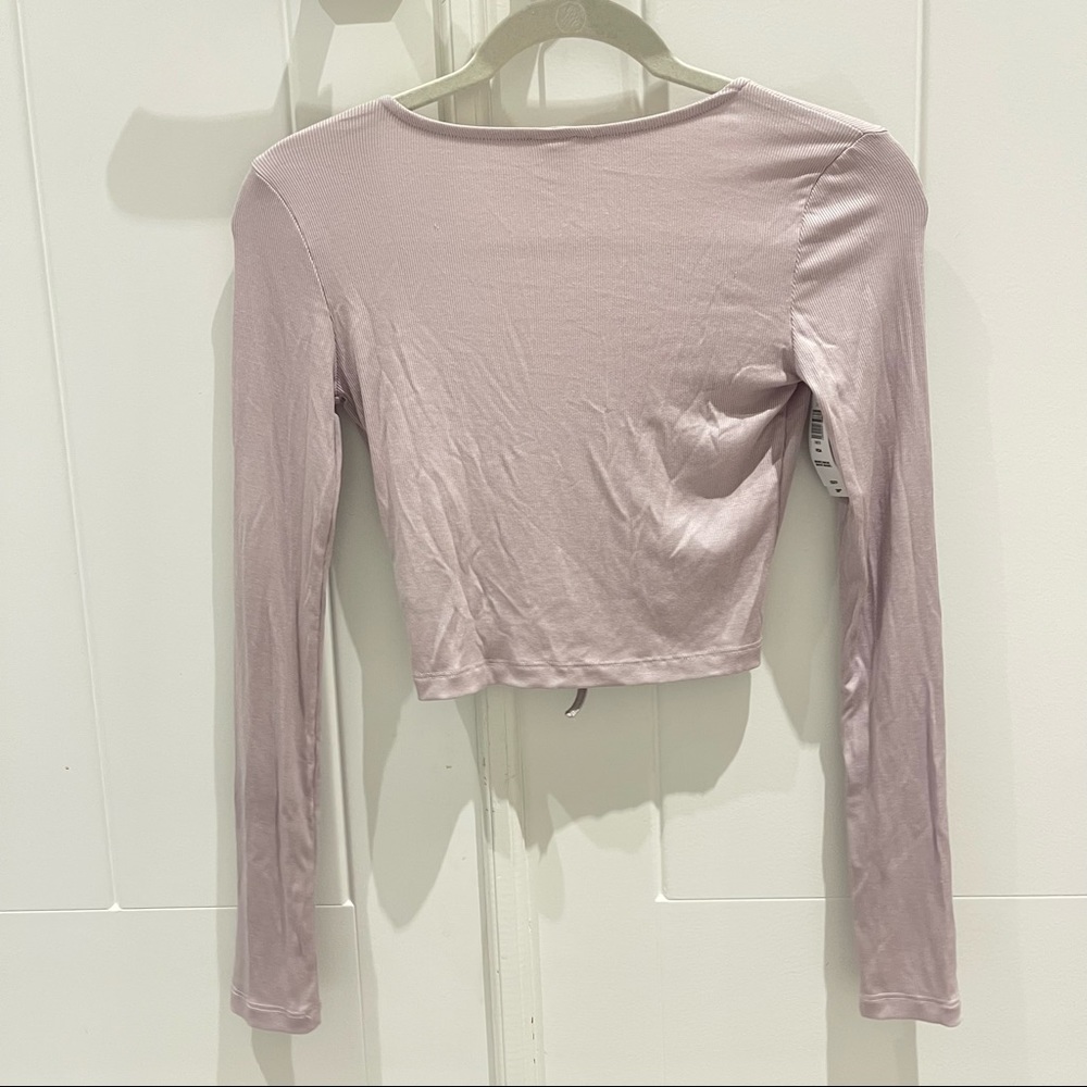 Aritzia Sunday Best Vida Longsleeve in Munro Mauve (XS) - Picture 7 of 10